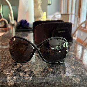 Tom Ford Elegant Black Sunglasses